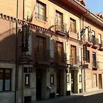 Hospederia Fernando I Maison d'hôtes León